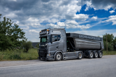 scania_at_road